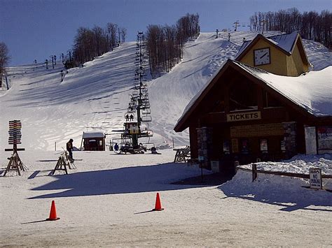 Contact information for splutomiersk.pl - Ohio. Ontario. Nub's Nob ski resort map, location, directions and distances to nearby Michigan resorts.